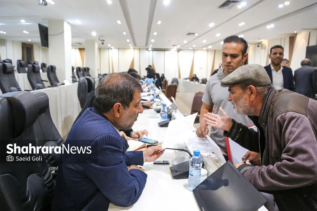 طرح مشکلات در دیدار مردمی با فرماندار مشهد | ۳ هزار مددجوی بهزیستی در انتظار حق پرستاری