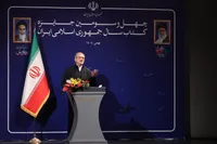 پزشکیان در مراسم کتاب سال جمهوری اسلامی: رویکرد دولت در زمینه ترویج کتاب و کتابخوانی، حمایت حداکثری از فعالان این حوزه است