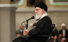 رهبر معظم انقلاب: بهانه&zwnj; آزادی بیان برای محکوم نکردن اهانت نشریه فرانسوی به ساحت مقدس پیامبر(ص) عوام&zwnj;فریبانه است