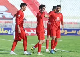 هفته بیستم لیگ برتر | سه مدعی هم&zwnj;امتیاز، پرسپولیس یک قدم عقب&zwnj;تر + جدول لیگ