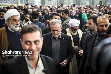 گزارش تصویری | مراسم چهلم شهدای حوادث دی ماه در حرم مطهر رضوی با حضور رئیس جمهور