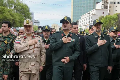 گزارش تصویری |مراسم تشییع پیکر دو مامور پلیس انفجار کلانتری در مشهد