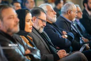 عکس‌هایی از افطاری رئیس جمهور با بازیگران