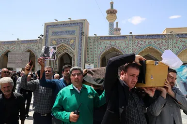 مراسم تشییع حاج فضل‌الله برهانی در حرم مطهر رضوی