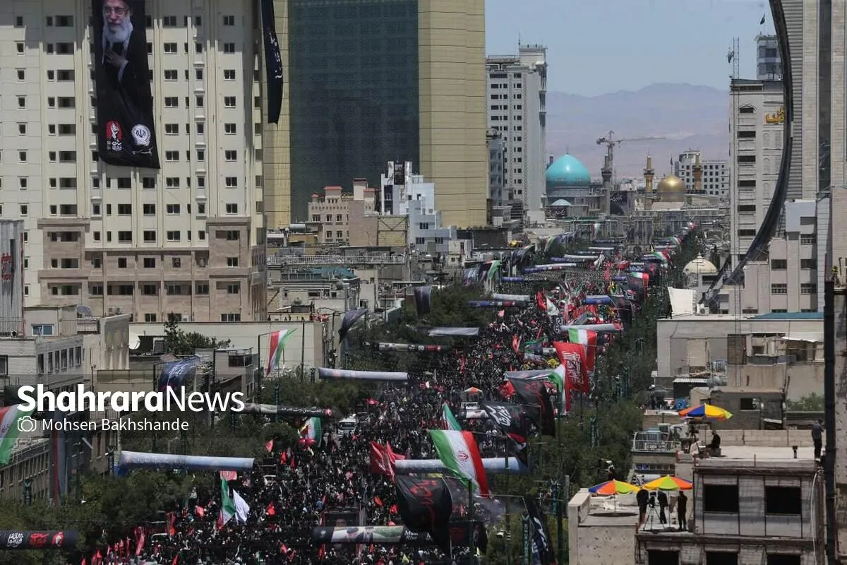 حا‌ل‌وهوای شهر مشهد مقدس در آستانه تشییع تاریخی قائد شهید امت + عکس و فیلم (۱۸ تیرماه ۱۴۰۴)
