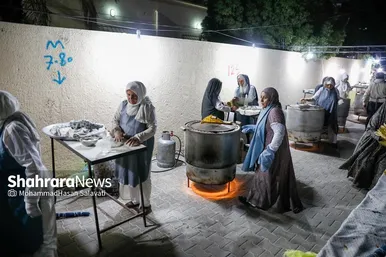 گزارش تصویری | نذر نان در مسیر کربلا