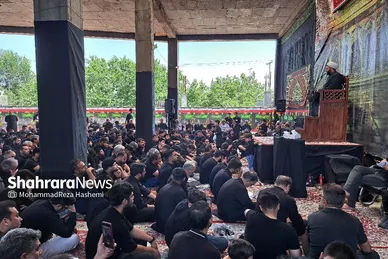 ظهر عاشورا در هیئت قندهاری‌های مشهد