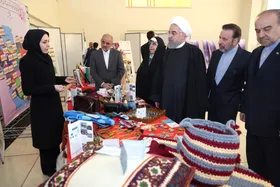بازدید رئیس جمهور از نمایشگاه توانمندی&zwnj;های زنان و رونمایی از ۳۴ کتاب گفت&zwnj;وگوی ملی خانواده