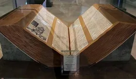 در خانه با آثار شاخص موزه ها آشنا شوید