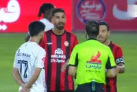 ویدئو | درگیری لفظی شهریار مغانلو با داور؛ با من نباید اینجوری صحبت کنی! (۲ شهریور ۱۴۰۵)
