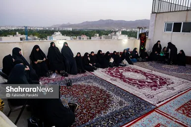 گزارش تصویری | روضه خانگی،در سوگ آقای شهید ایران