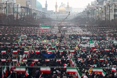 راهپیمایی 22 بهمن در مشهد 3