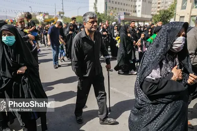 پیاده‌روی جاماندگان اربعین حسینی در مشهد