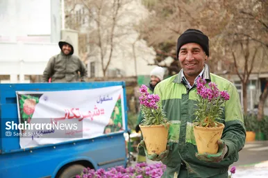 گل‌آرایی و شهرتکانی مشهد در نوروز ۱۴۰۱