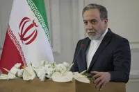 گفتگوهای دیپلماتیک عراقچی با وزرای امور خارجه کشورهای منطقه و جهان در پی حمله اسرائیل به ایران