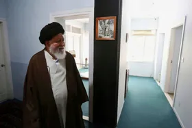 بازدید آیت&zwnj;الله علم&zwnj;الهدی از منزل رهبر شهید انقلاب در مشهد