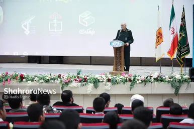 گزارش تصویری | مراسم تحلیف فرماندهان بسیج دانش آموزی در مشهد