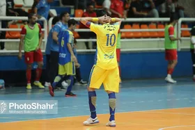 فرش&zwnj;آرا حریف صدرنشین نشد
