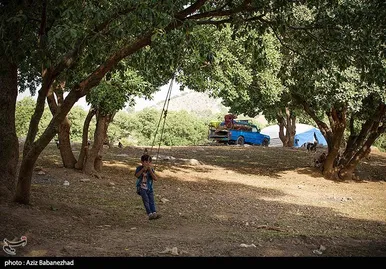 عبور عشایر از خرم آباد
