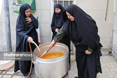 گزارش تصویری | بانوان مشهدی برای مردم حاضر در خیابان ها غذای نذری می پزند