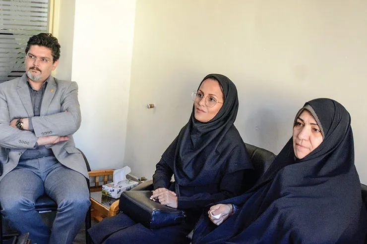 متولیان پای کار بیایند