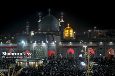 گزارش تصویری | آئین سنتی خطبه خوانی شب عاشورا در حرم مطهر رضوی