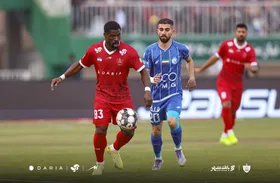 پرسپولیس در نیم&zwnj;فصل مدافع راست می&zwnj;خرد