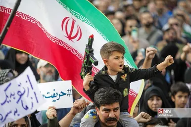 گزارش تصویری| تجمع دانشجویی مردمی در میدان انقلاب تهران (یک تیر ۱۴۰۴)