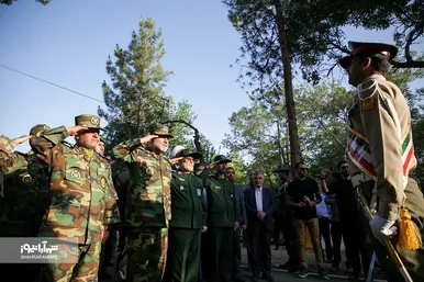 آیین بازگشایی معابر پادگان لشکر ۷۷
