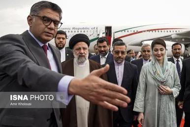 رئیسی به آرامگاه اقبال لاهوری رفت