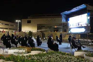 مراسم احیاء شب قدر در عرصه میدان شهدا مشهد
