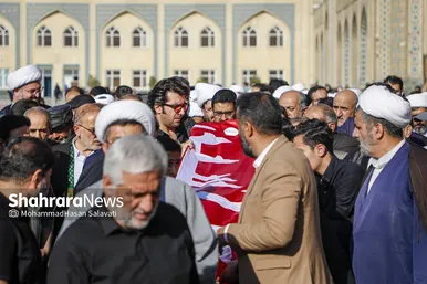 گزارش تصویری | تشییع پیکر مرحوم حجت الاسلام والمسلمین الهى خراسانى در حرم مطهر رضوی