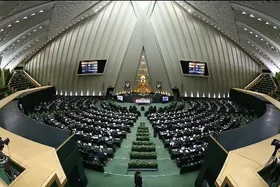 بیانیه نمایندگان مجلس: آیت&zwnj;الله سیدمجتبی خامنه&zwnj;ای را شایسته&zwnj;ترین شخصیتی می&zwnj;دانیم که می&zwnj;توانند پرچم هدایت این ملت را برافراشته نگاه دارند
