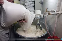 سهمیه آرد نانوایی‌ها افزایش یافت | فعالیت بدون وقفه سوپرمارکت‌ها در شمال کشور
