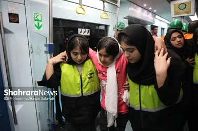 مانور اضطراری خارج شدن قطار شهری از ریل در مشهد