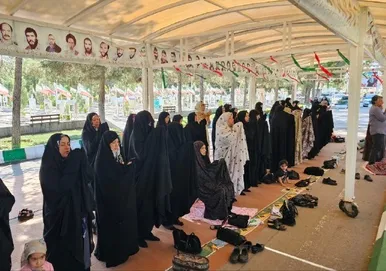 تصاویری از اقامه نماز عید سعید قربان در گلزار مطهر شهدای آرامستان بهشت رضا (ع)