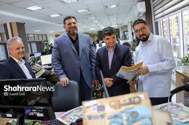 گزارش تصویری | بازدید مدیران استانی و شهری از روزنامه شهرآرا به مناسبت روز خبرنگار - ۲