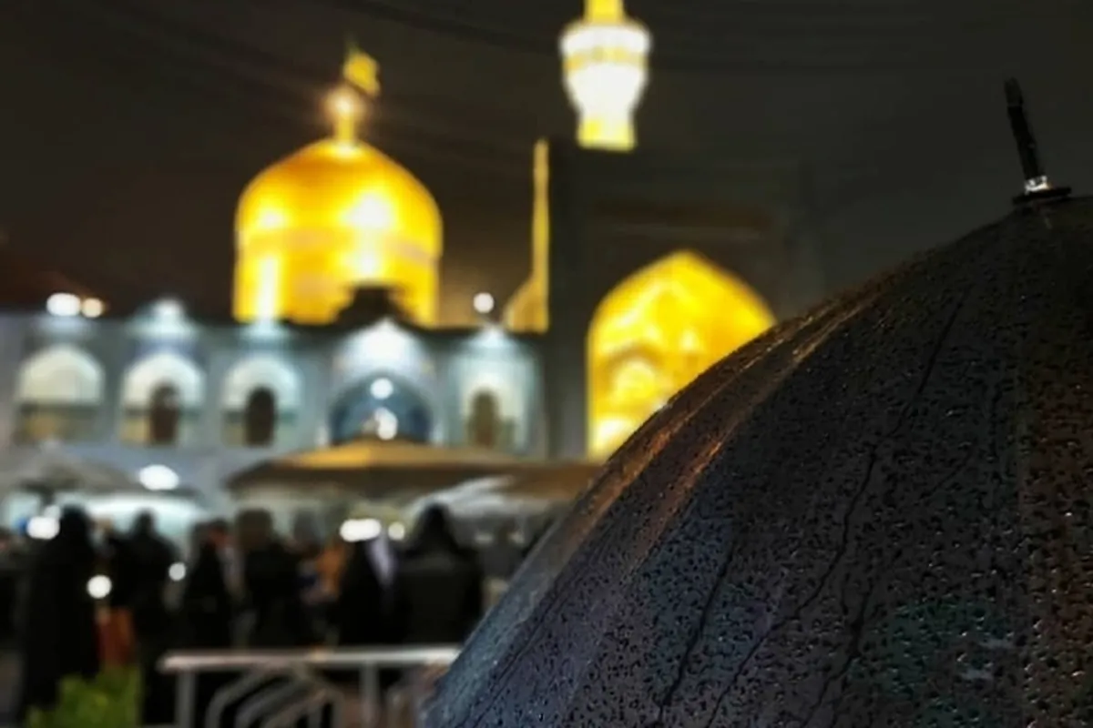 ویدئو | بارش زیبای باران پاییزی در حرم مطهر رضوی (۲۲ مهر ۱۴۰۲)