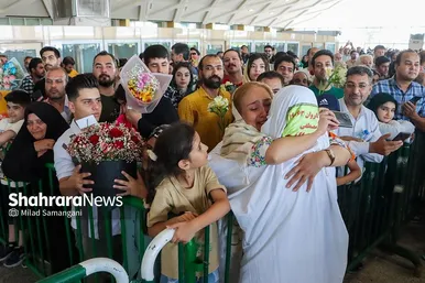 عکس‌های بازگشت اولین کاروان حجاج خراسانی به مشهد