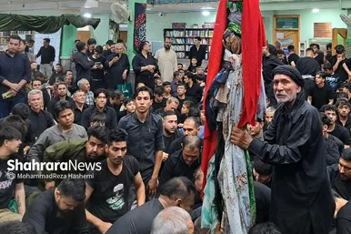 عکس‌هایی از مراسم علم‌کِشی مهاجران افغانستانی در مشهد (۲۳ تیرماه ۱۴۰۳)