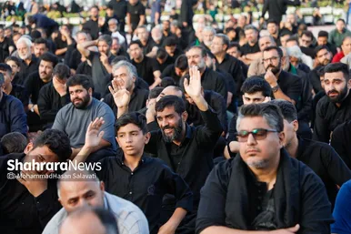 گزارش تصویری | مراسم چهارپایه خوانی شهادت حضرت رضا علیه السلام در حرم مطهر رضوی