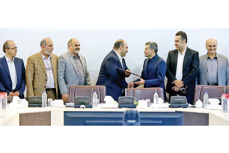 کار مردم را راه بیندازید