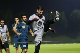 یحیی گل محمدی ۲ دروازه&zwnj;بان پرسپولیس را کنار گذاشت