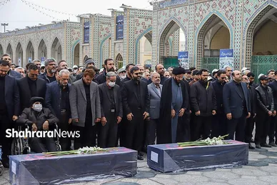 گزارش تصویری | مراسم تشییع پیکر همسر و فرزند معاون رئیس‌جمهور در مشهد