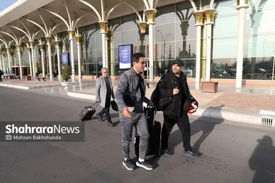 گزارش تصویری | استقبال از تیم ستارگان ۹۸ در فرودگاه مشهد