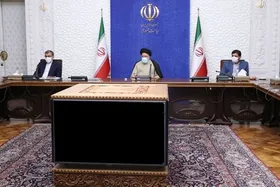 رئیس جمهور: بانک مرکزی ارز مورد نیاز برای تامین دارو و مواد اولیه را تامین کند