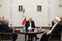 نشست مشترک سران قوا به میزبانی پزشکیان برگزار شد (۱۶ فروردین ۱۴۰۴)
