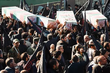 تشییع پیکر 12 شهید گمنام دفاع مقدس و 2 شهید حادثه تروریستی راسک در مشهد