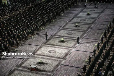 آئین خطبه خوانی شب عاشورا در حرم مطهر رضوی