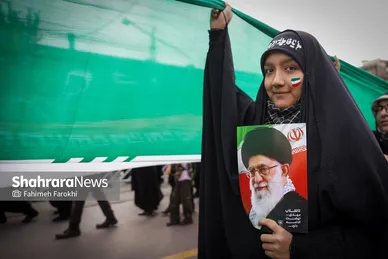 گزارش تصویری | نسل «z» پای کار انقلاب اسلامی